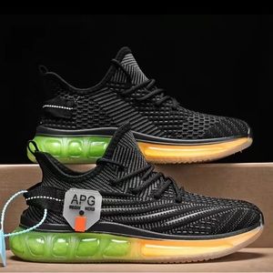 Light Weight Striped Men's Running shoes, Breathable and fashionable